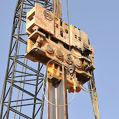APE 200