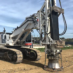 New Holland E485